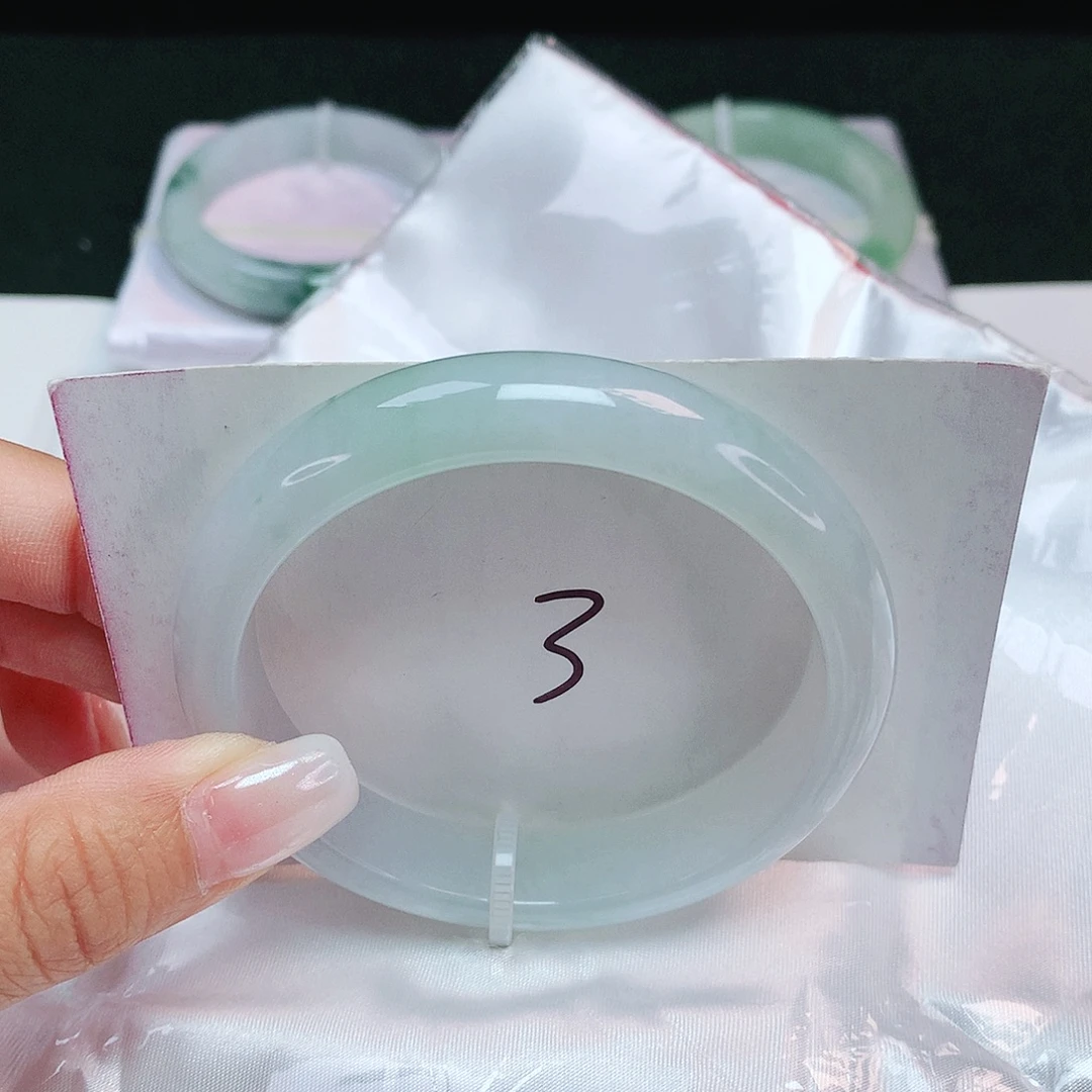 翡翠未镶嵌手镯 正圈56+