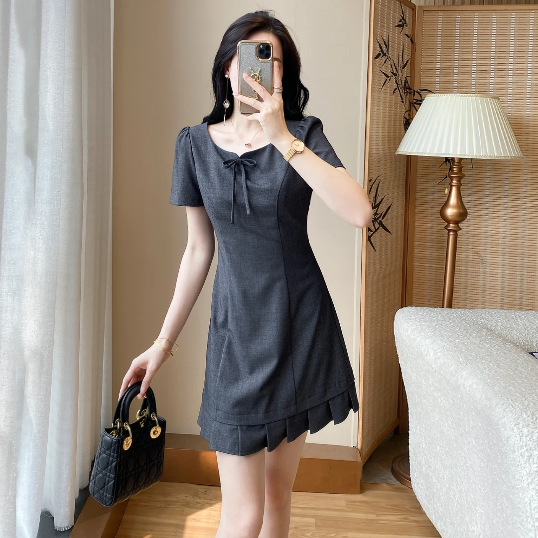 短袖灰色连衣裙小众轻奢风女装高级感小个子优雅气质a字短裙夏天
