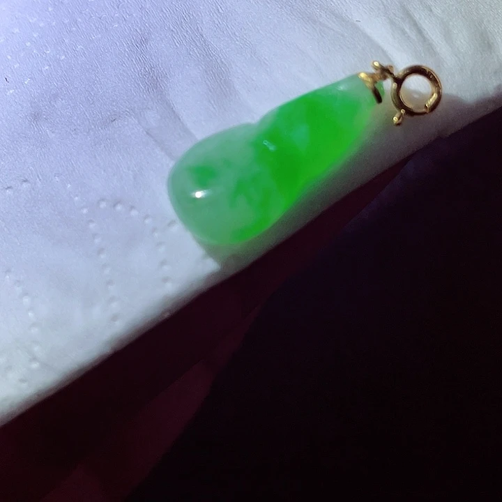 翡翠18K金镶嵌颈饰翡翠