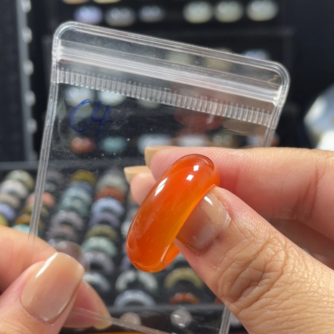 玛瑙/玉髓未镶嵌戒指64号港码22直径19.5（非质量问题.不退不换）