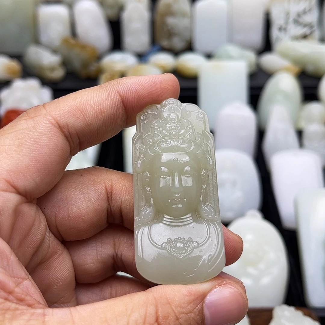 和田玉颈饰未镶嵌