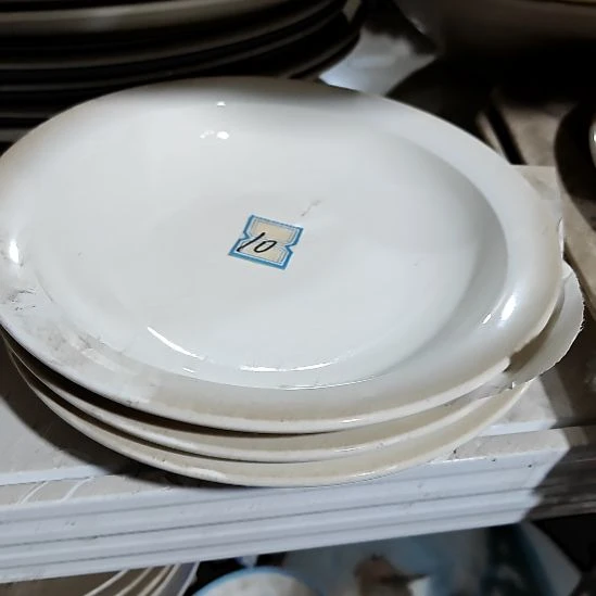 摆件陶瓷盘子碗啥都有