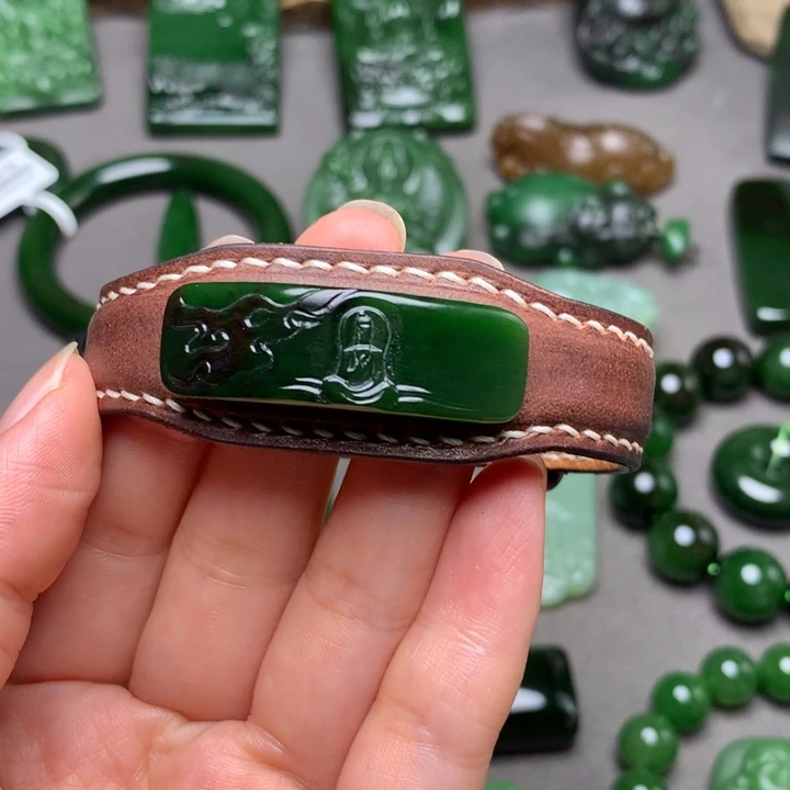 和田玉未镶嵌颈饰手牌