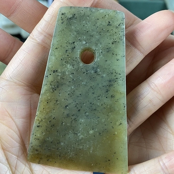 和田玉（糖玉）未镶嵌挂件