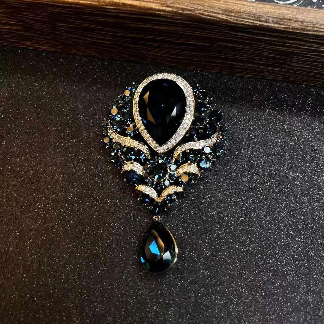 铜合金合成锆石胸针 1416 蓝色镂空胸针