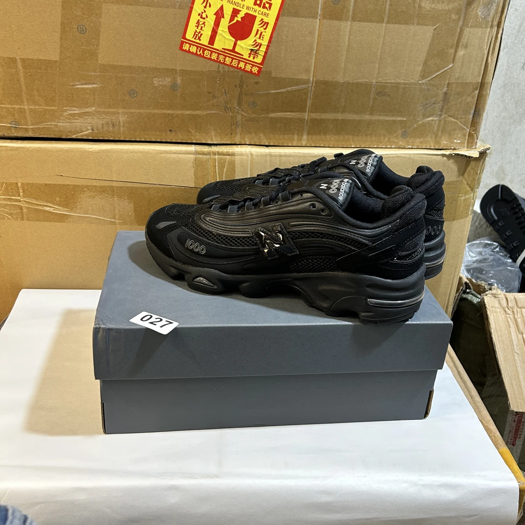 44码-New Balance NB 1000 复古耐磨透气休闲鞋 黑色