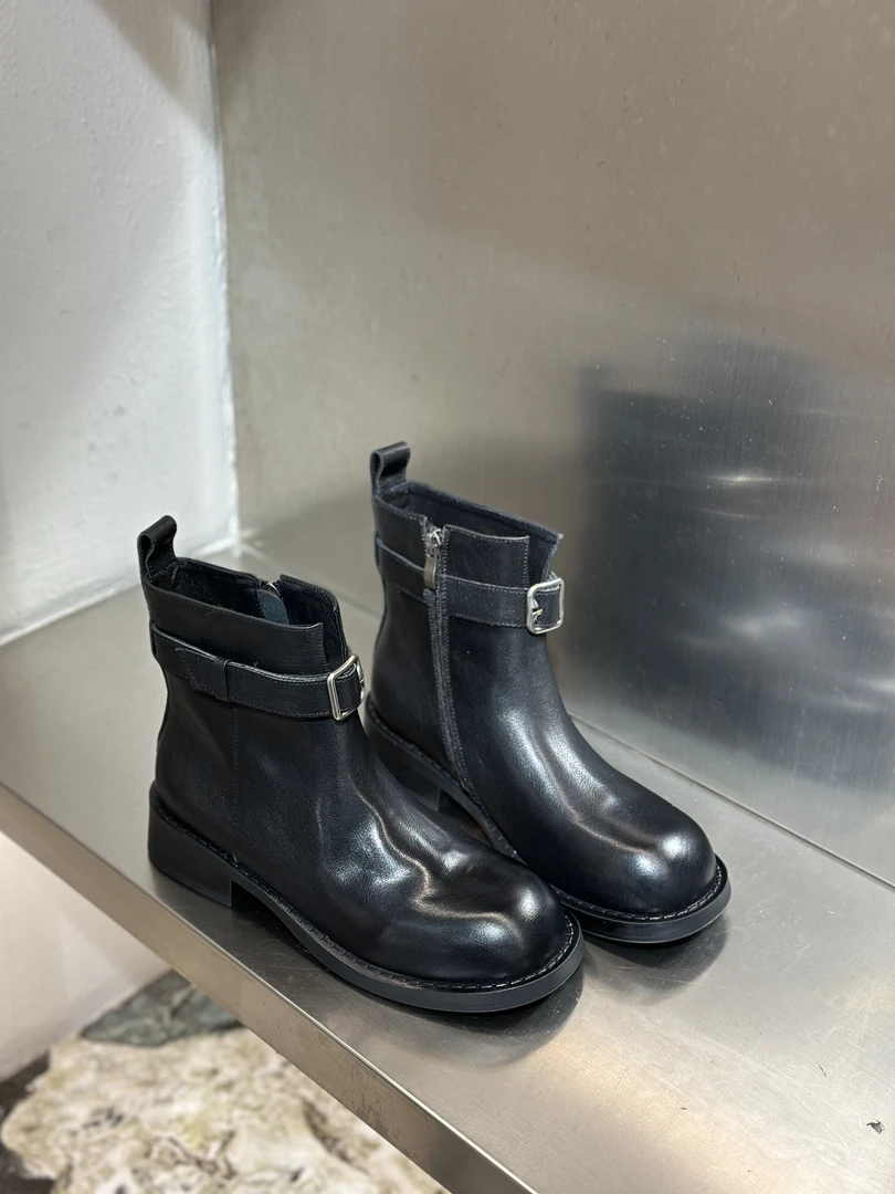 SUSU [欧货特]欧美皮带扣简约百搭马丁靴 5957-51布仓