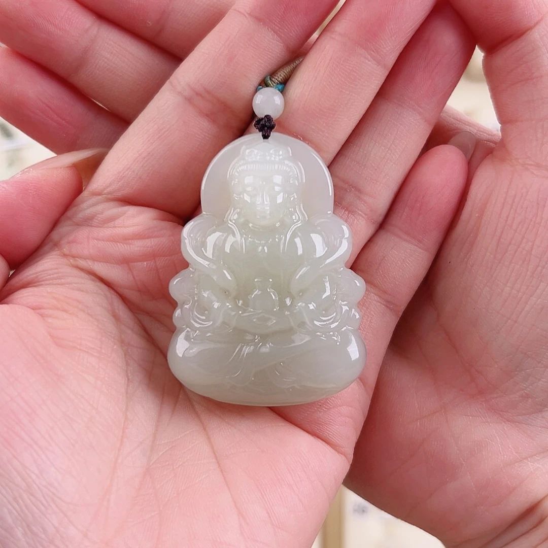 M***x和田玉未镶嵌颈饰