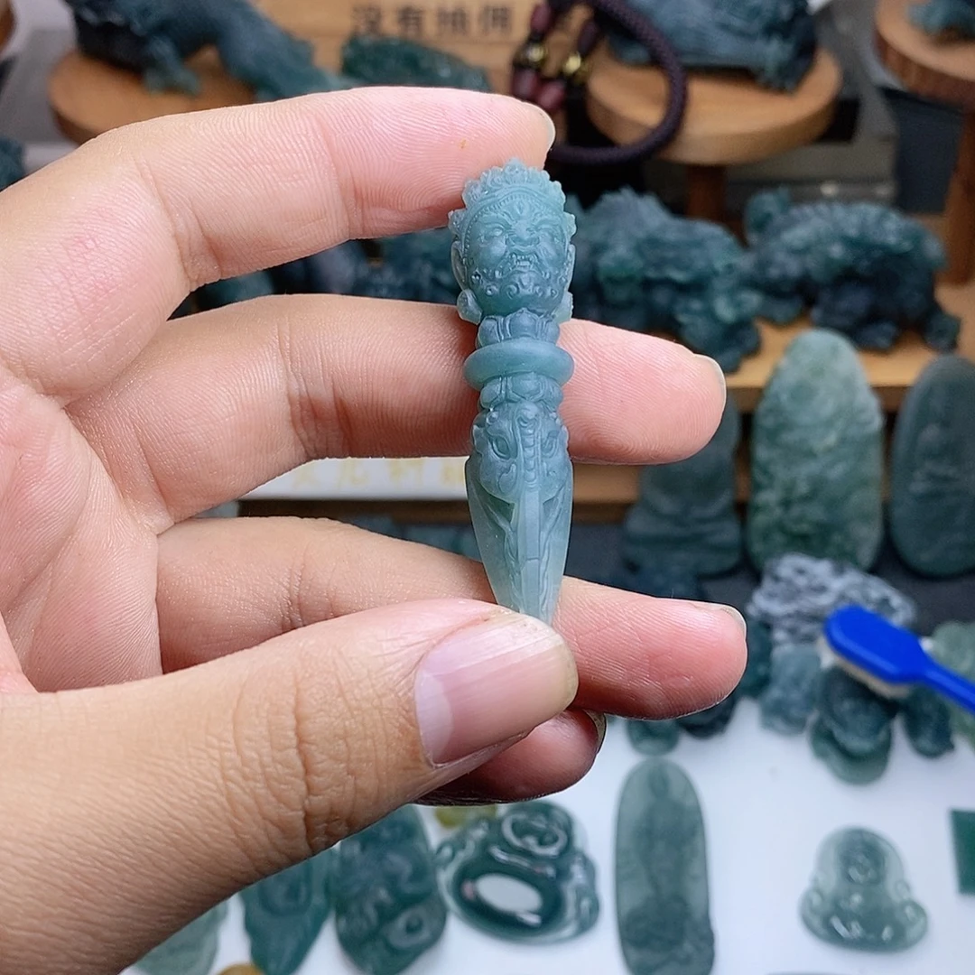 定制翡翠未镶嵌降魔杵