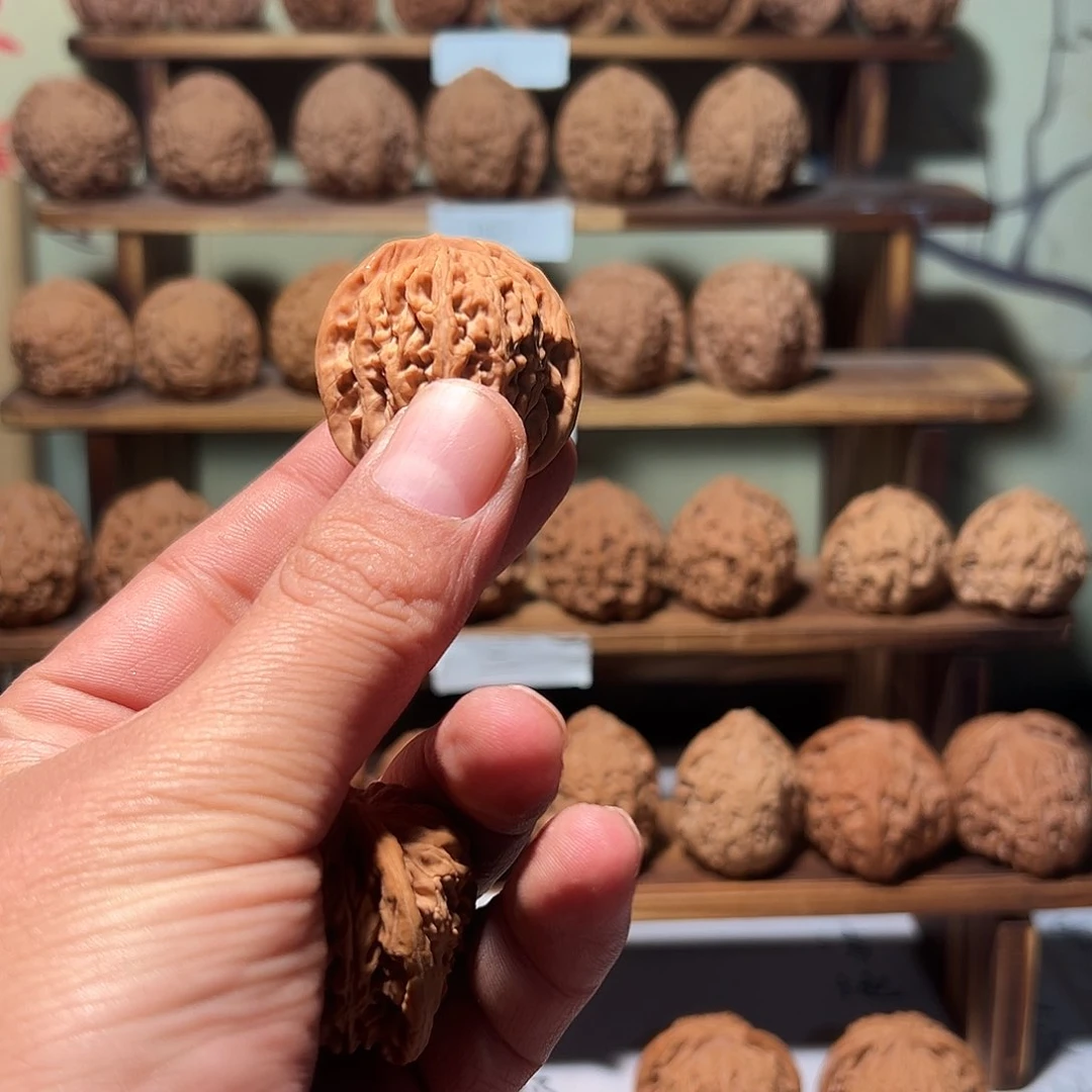 A***e文玩核桃，汉高楼