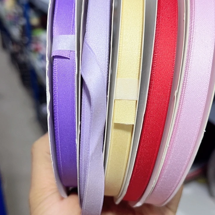 1的哑光棉带红粉鸡蛋黄浅紫各50码，亮光中紫色50码