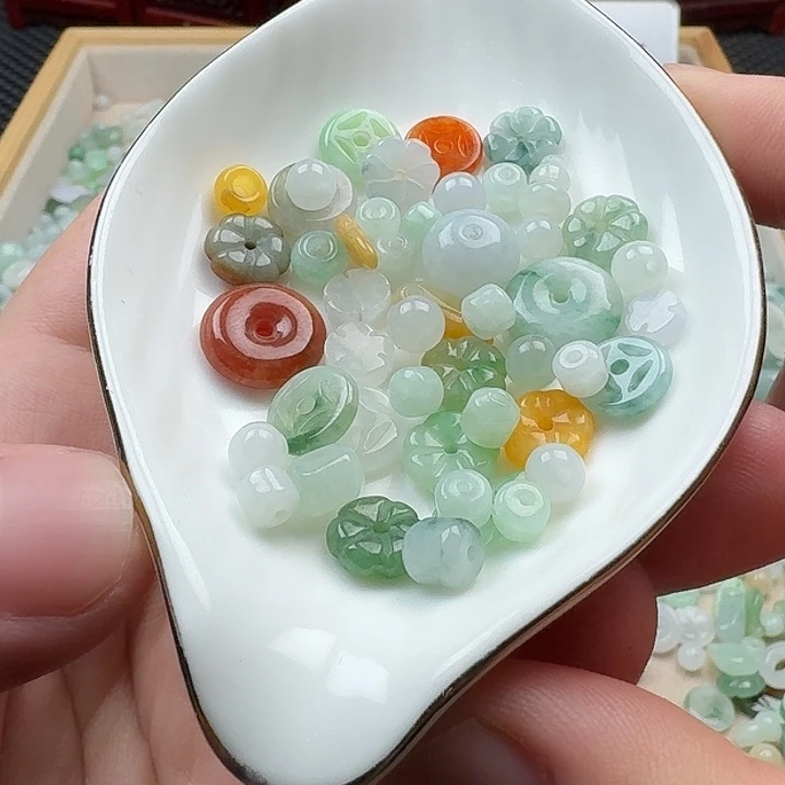 水****翡翠挂件未镶嵌翡翠