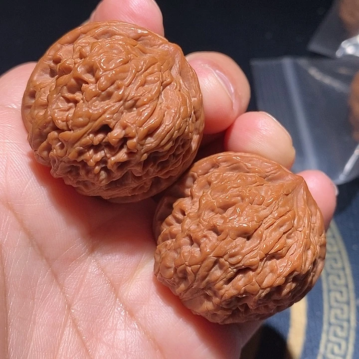 【闪购商品】文玩核桃吊坠风**吹皇家正圆