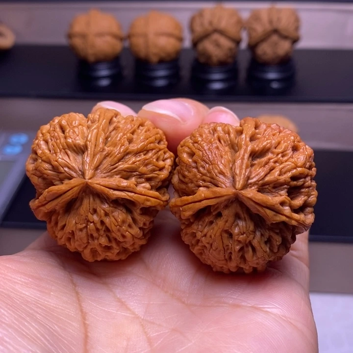 把件文玩核桃盘龙玉凤三楞26