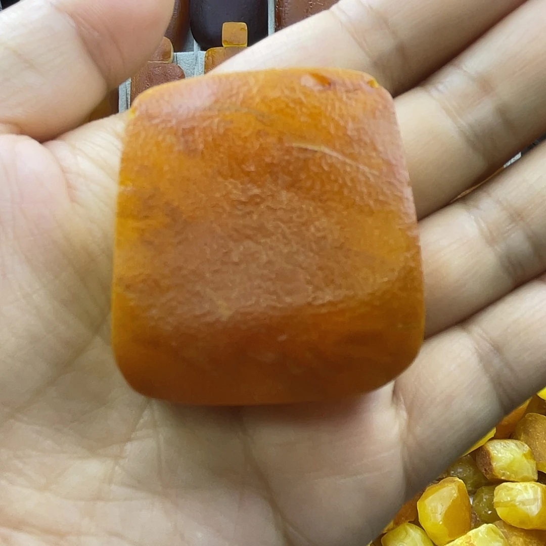 定制蜜蜡未镶嵌6788989
