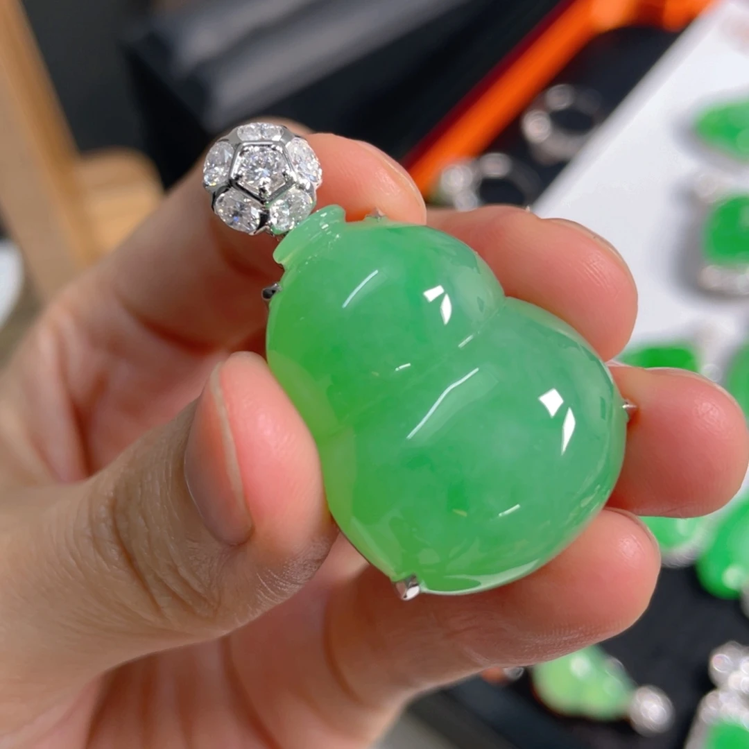 星***海翡翠18K金镶嵌吊坠(不含链)