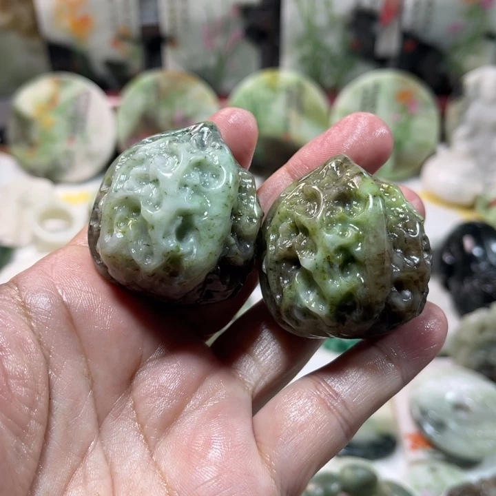 独山玉未镶嵌颈饰