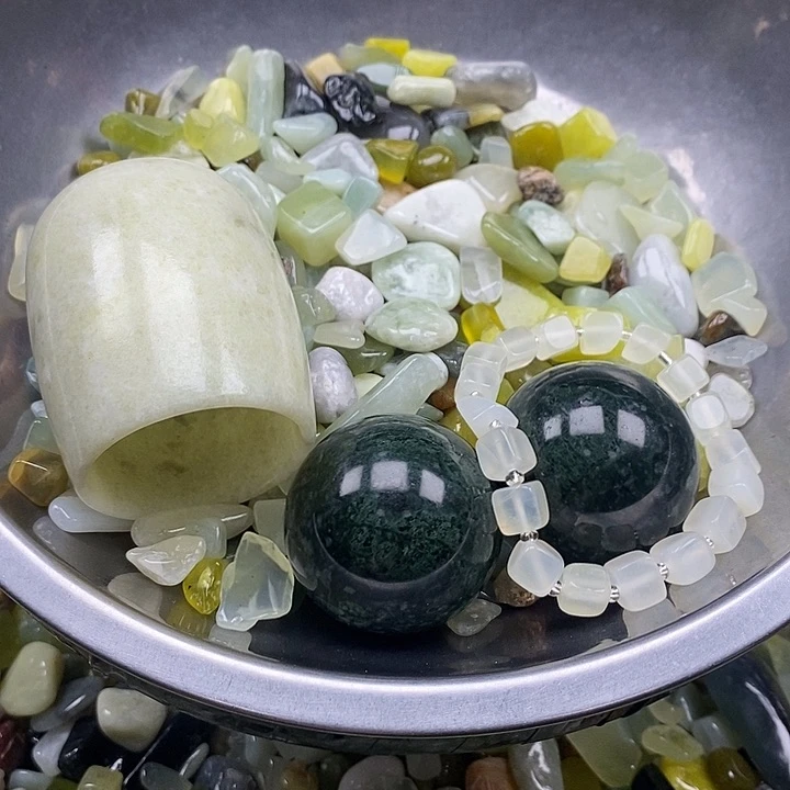 岫玉未镶嵌鱼缸石