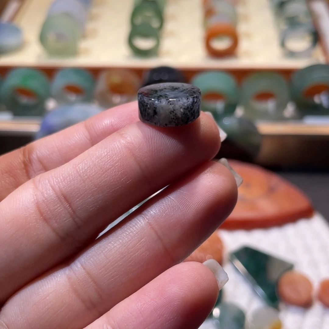 定制翡翠未镶嵌天然翡翠