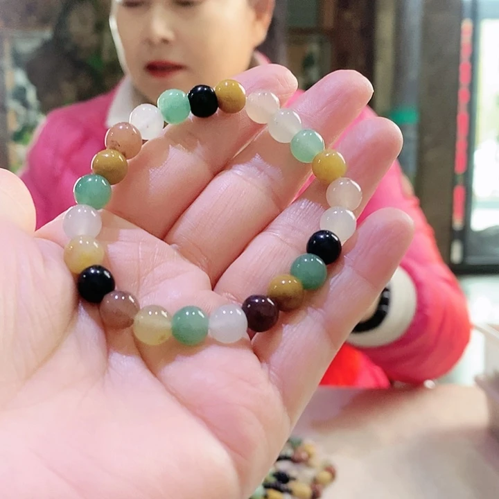 密玉（石英质玉）颈饰未镶嵌