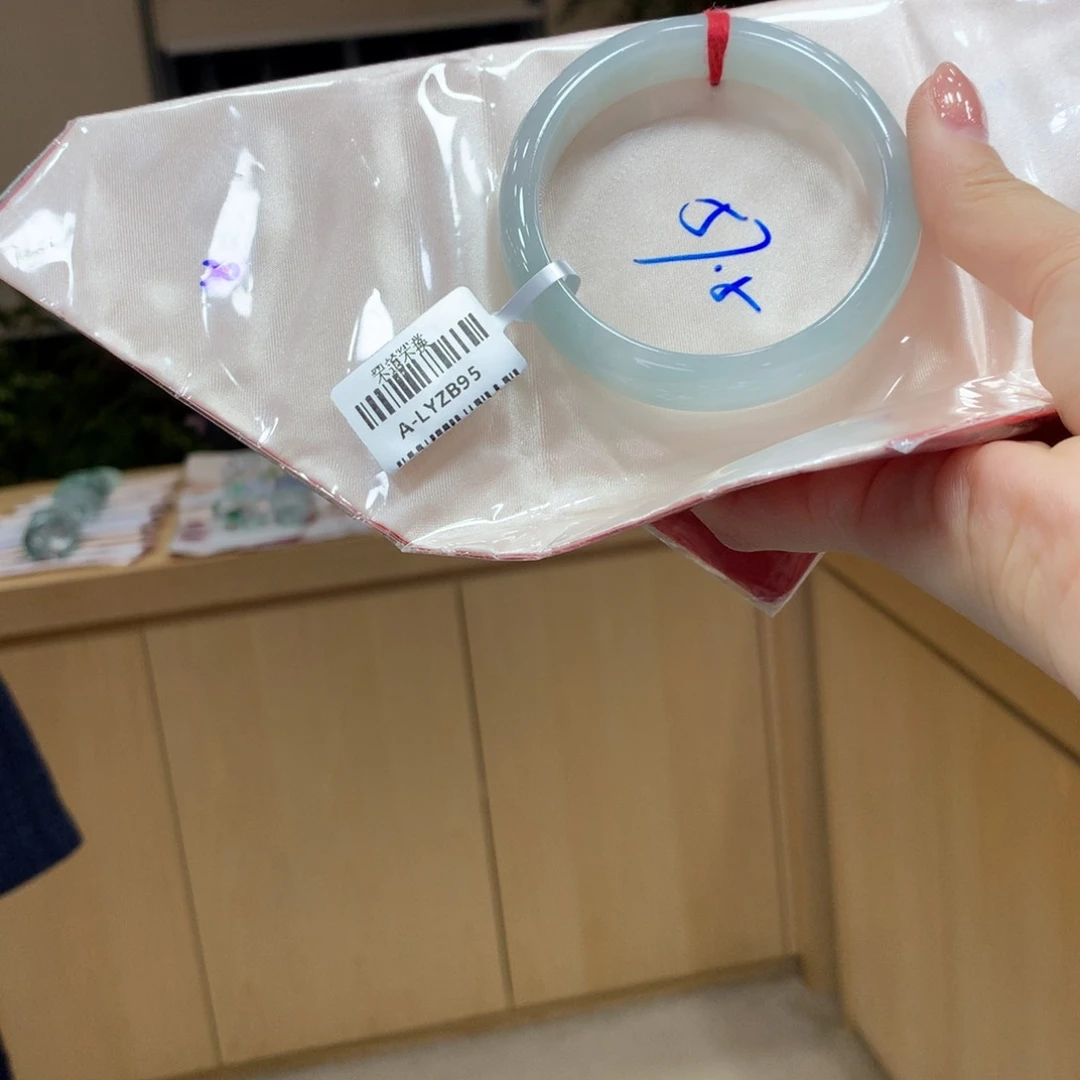 未镶嵌手镯翡翠不退不换