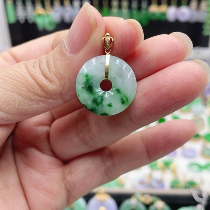 翡翠18K金镶嵌吊坠(赠链)