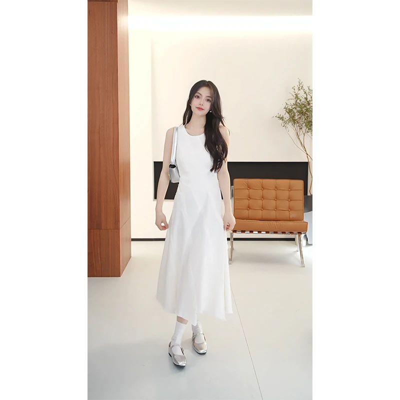 VEGA CHANG气质法式收腰无袖背心连衣裙女2025新款夏季时尚测