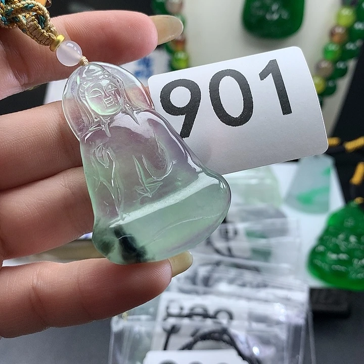 翡翠未镶嵌吊坠(赠链)