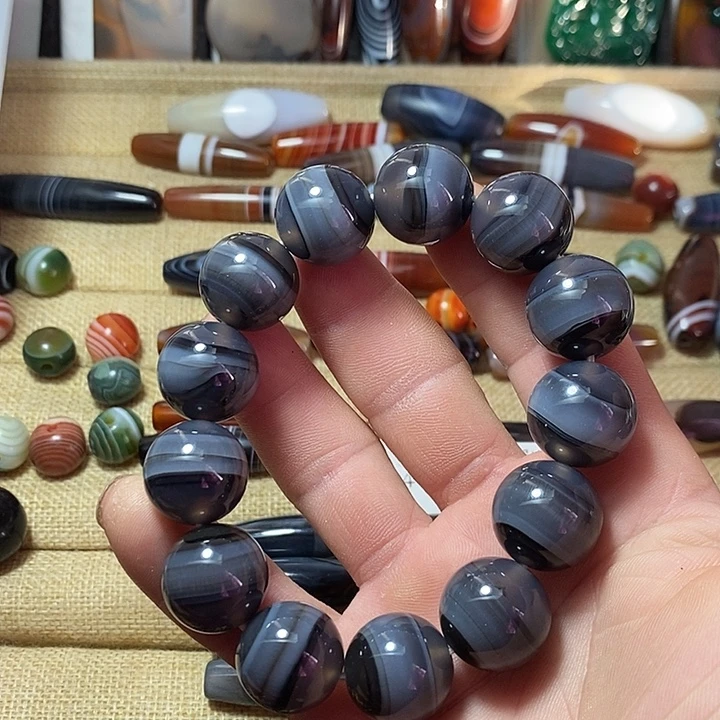 玛瑙/玉髓合金颈饰