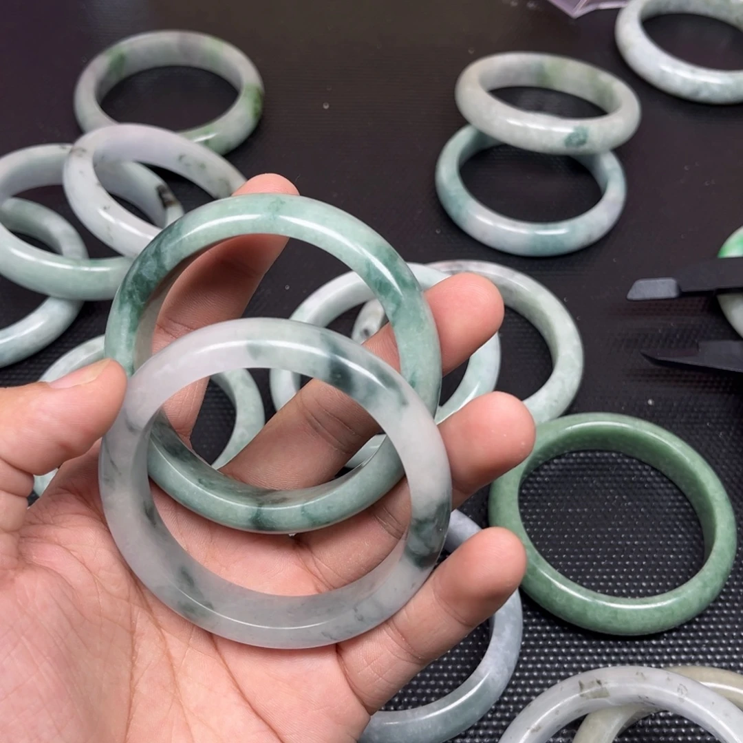 ****缘翡翠未镶嵌手镯手镯