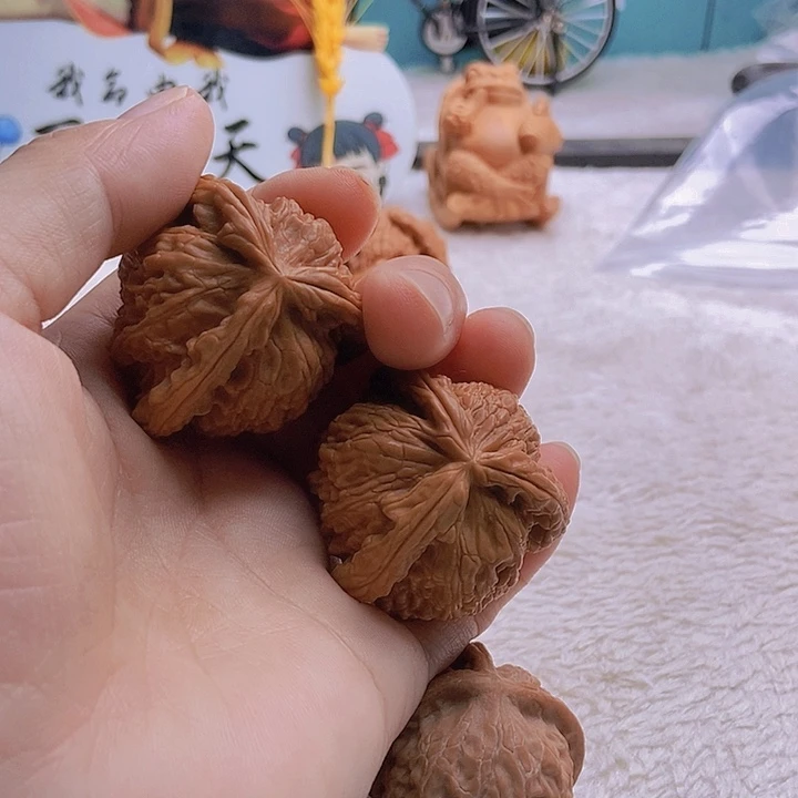 把件文玩核桃落***树三棱
