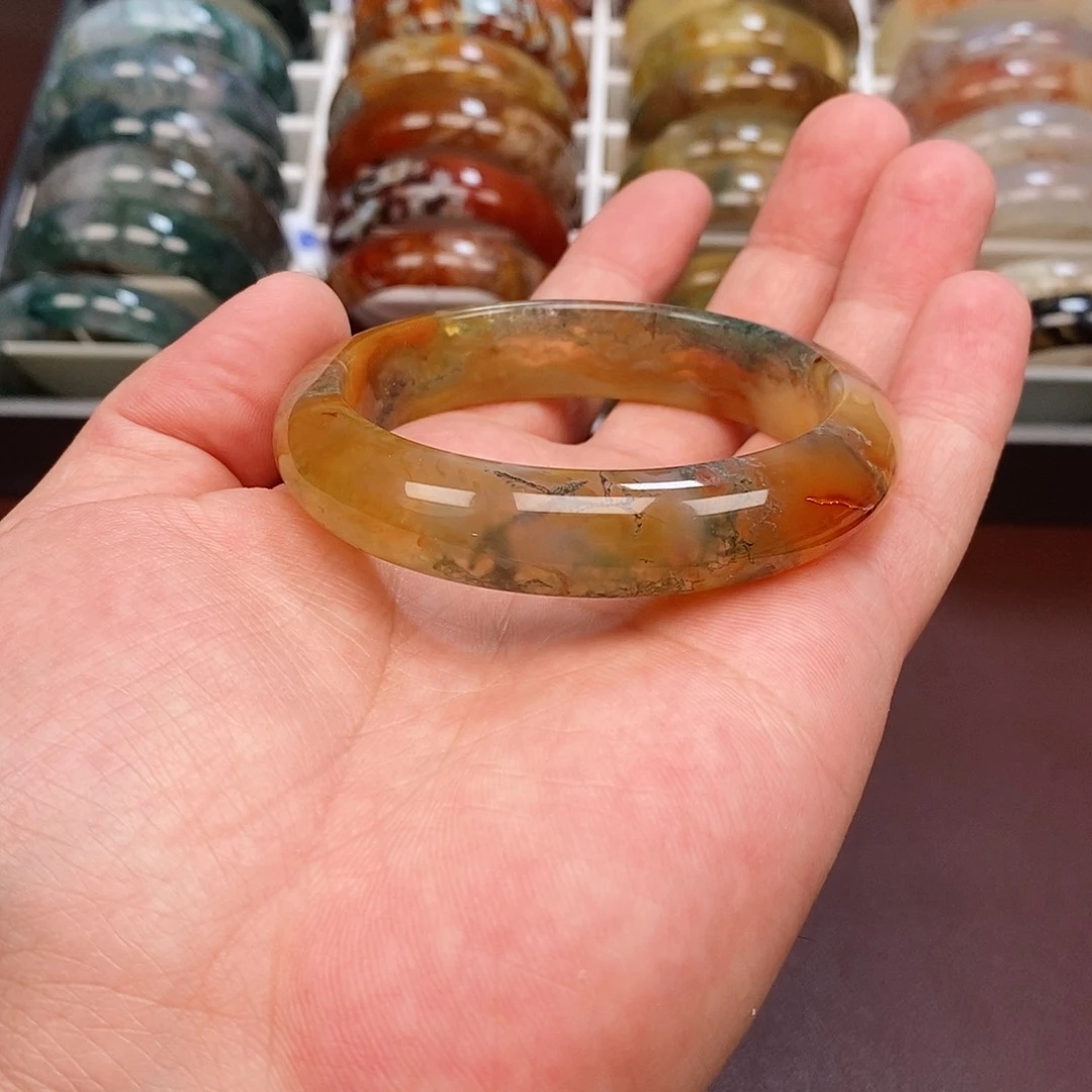 玛瑙/玉髓手镯未镶嵌过**烟