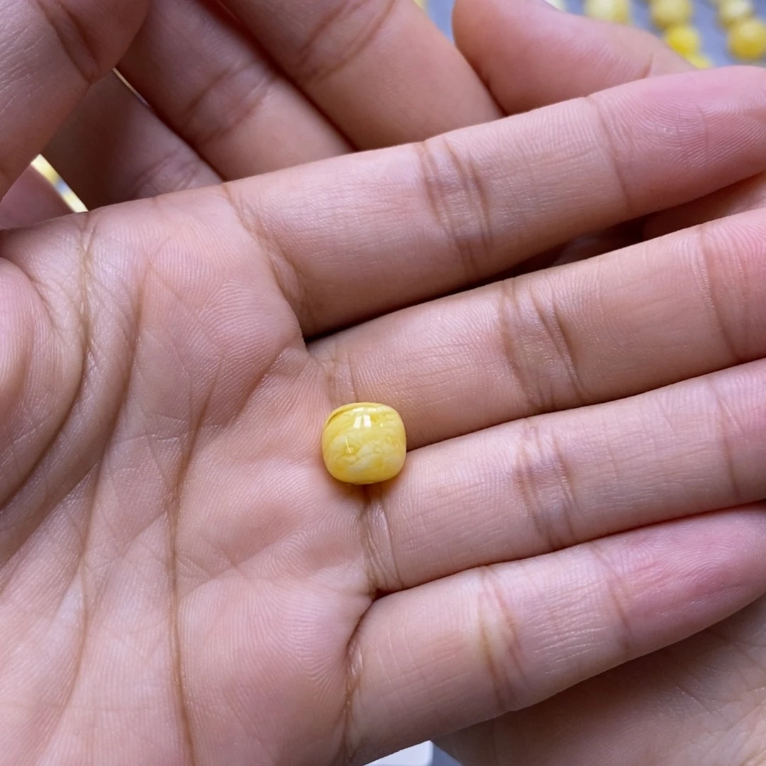 琥珀未镶嵌珠宝奇石9.5