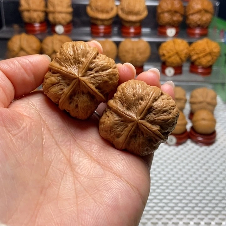 把件文玩核桃9八方凤玺四棱