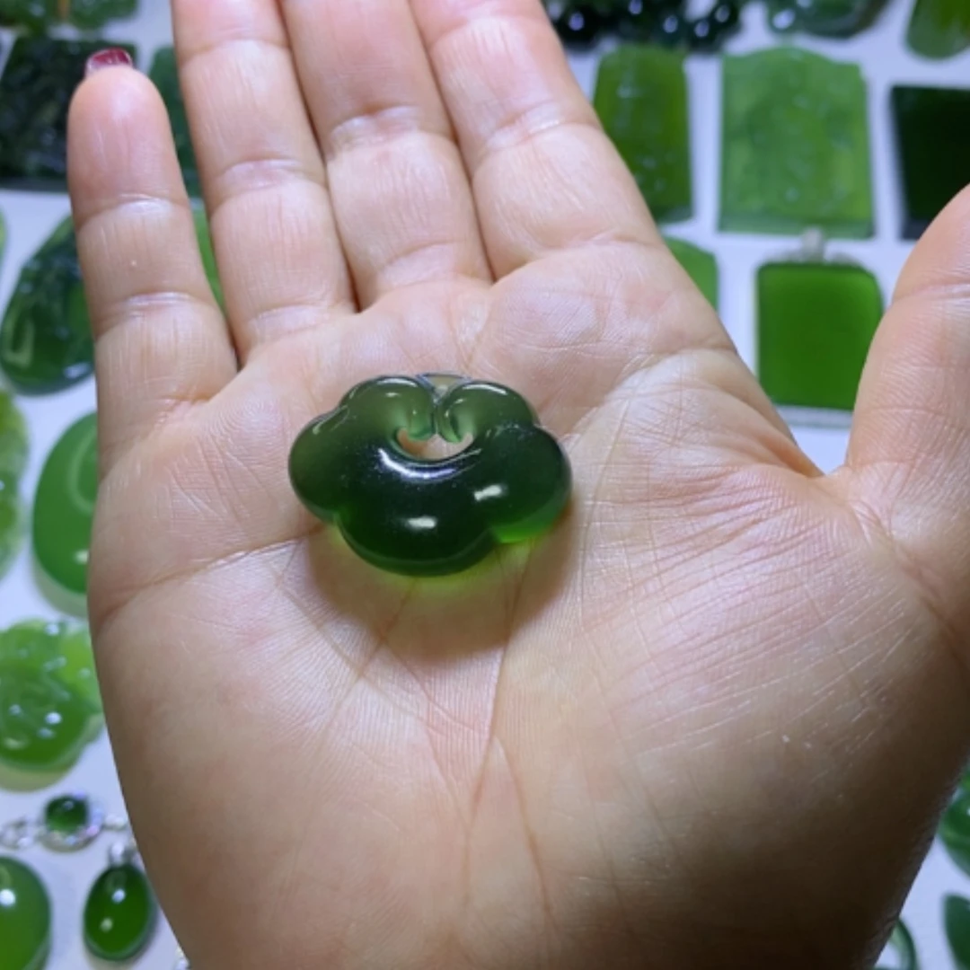 【闪购商品】蛇纹石玉颈饰未镶嵌