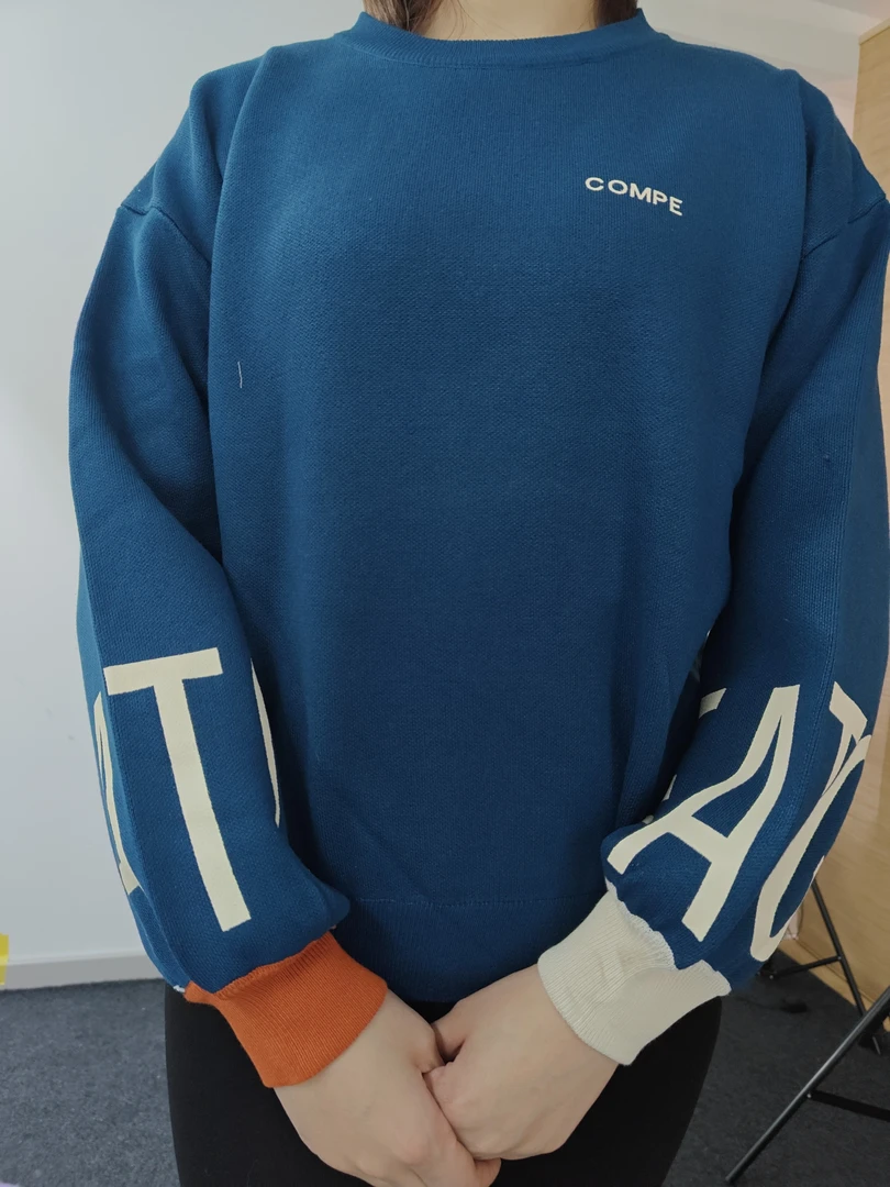 55 宽松版休闲针织打底衫