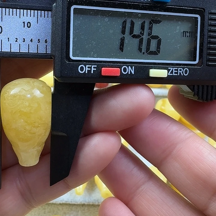 N****蜜蜡未镶嵌裸石26杂