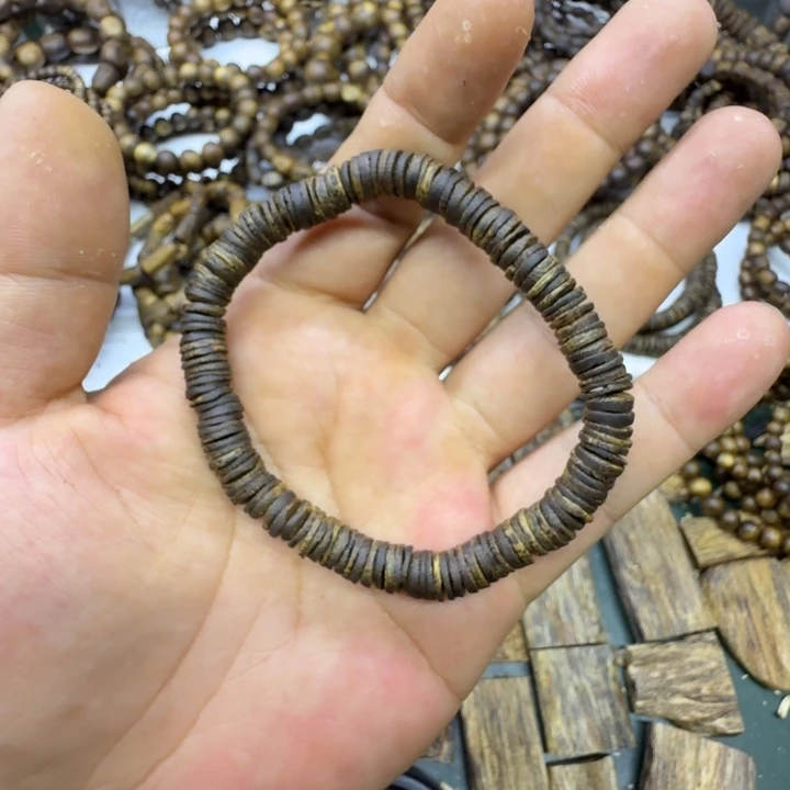 沉香沉香碎屑奇楠沉香乌身卡0.7单圈沉水药片珠7.7克