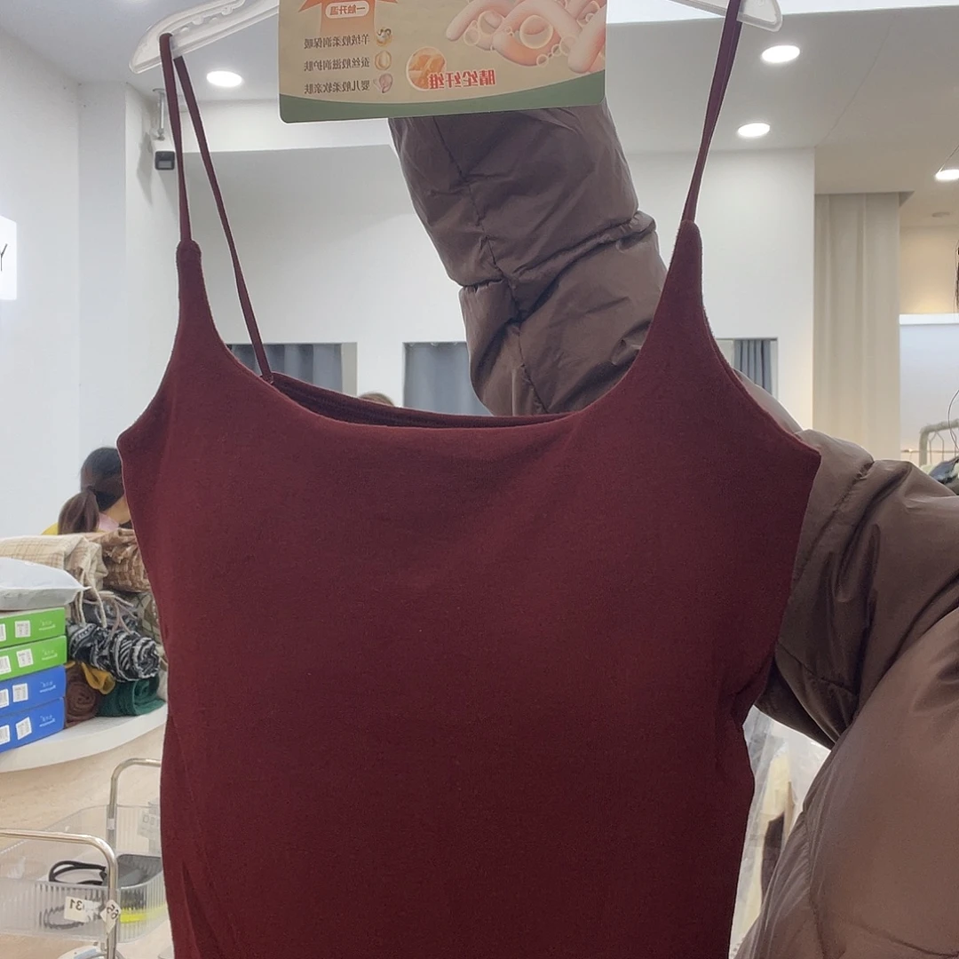 羊羔毛醋酯纤维红色美背背心暖火