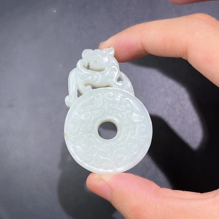 和田玉未镶嵌挂件强*生