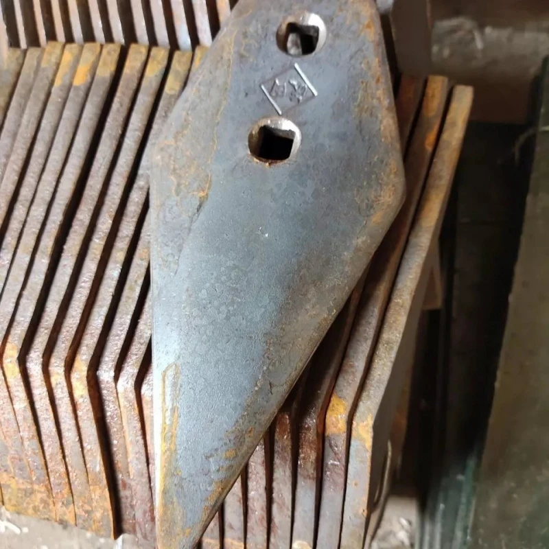 深松钩小尖三铧犁铧尖65锰材质,耐用不卷边