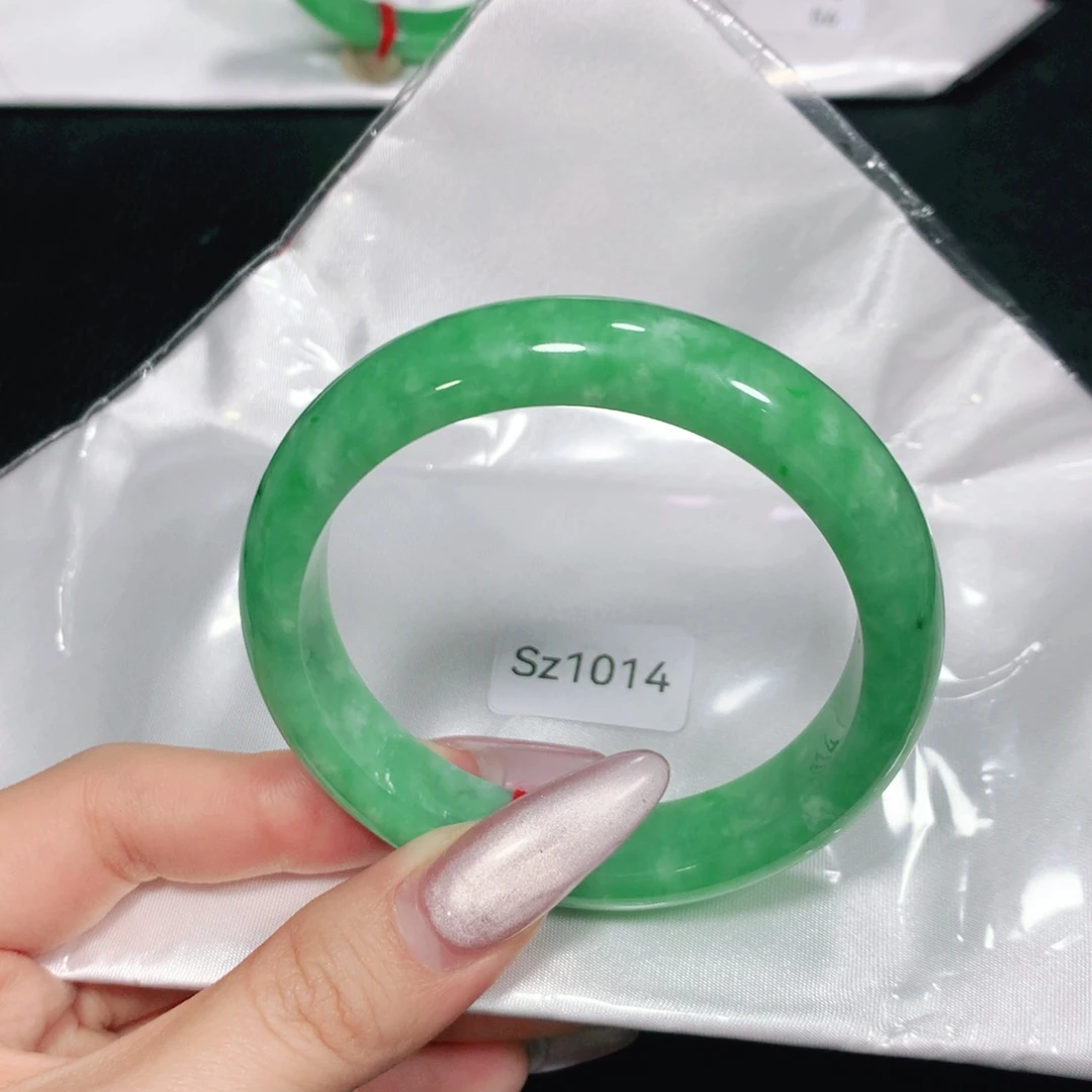 翡翠未镶嵌手镯Sz1014-04