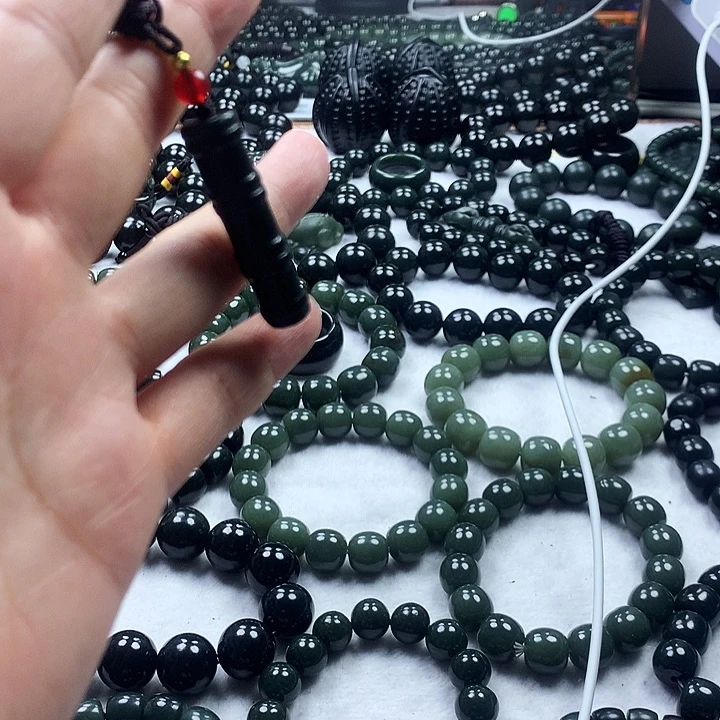 手链未镶嵌和田玉（青玉）