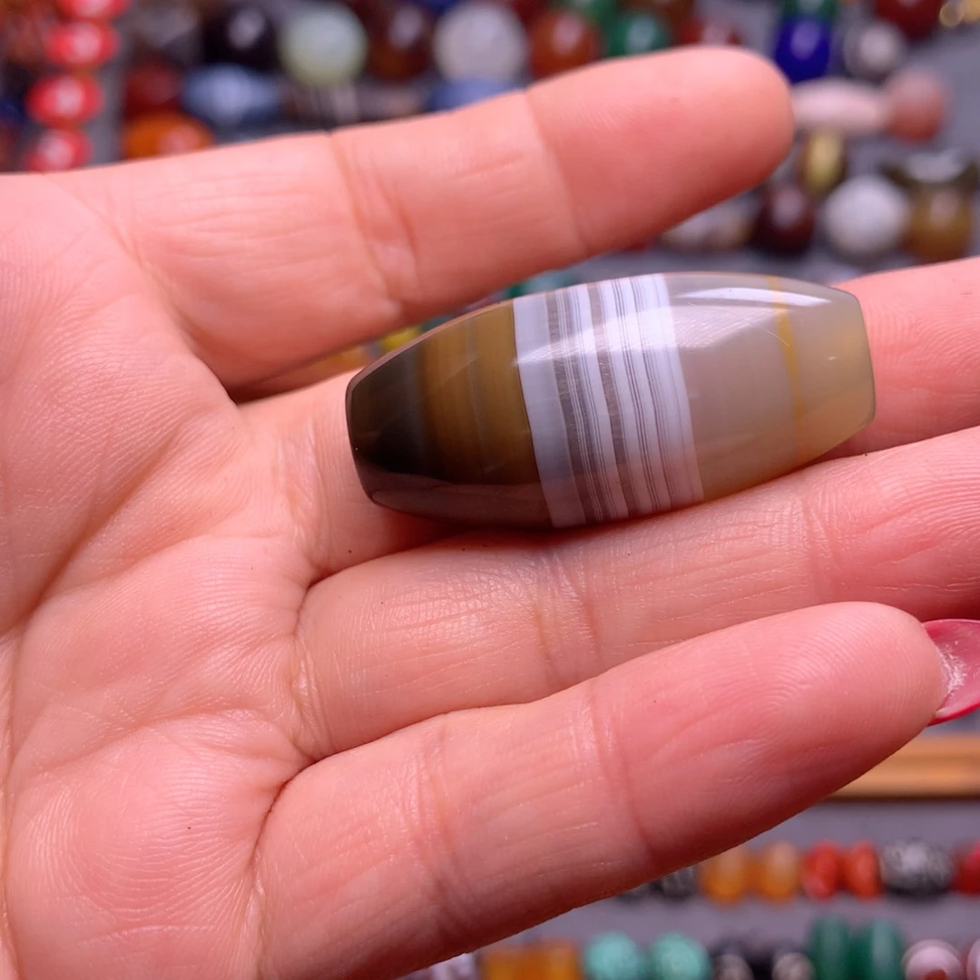 玛瑙/玉髓颈饰未镶嵌念*