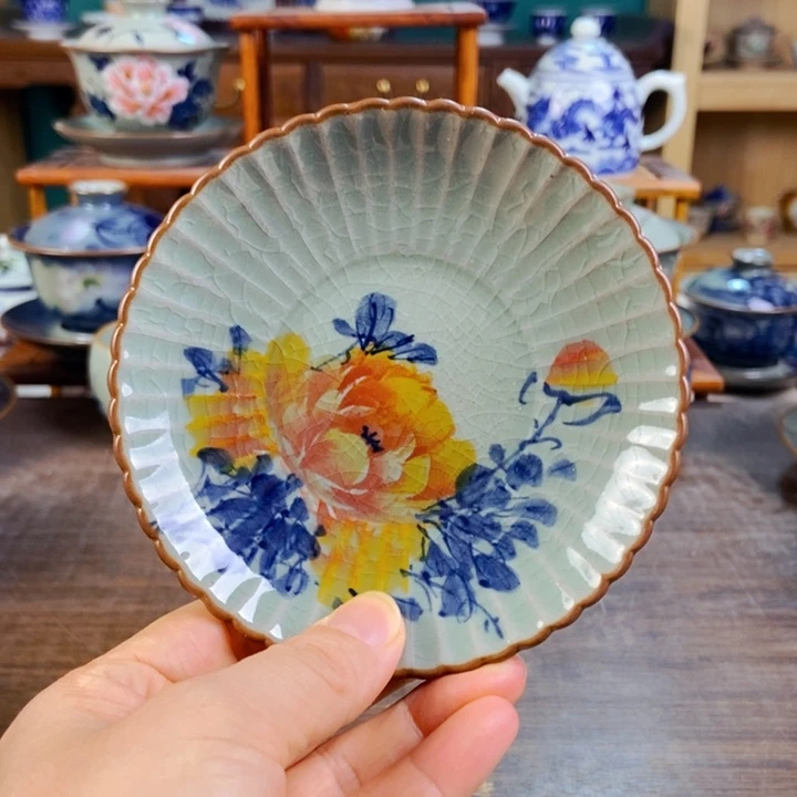 瓷片手工制作工艺精湛等