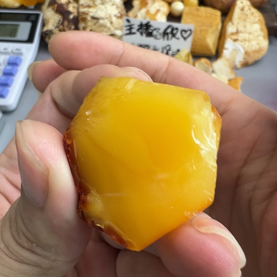 定制琥珀未镶嵌蜜蜡