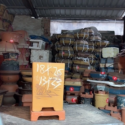 紫砂花盆高四方一个