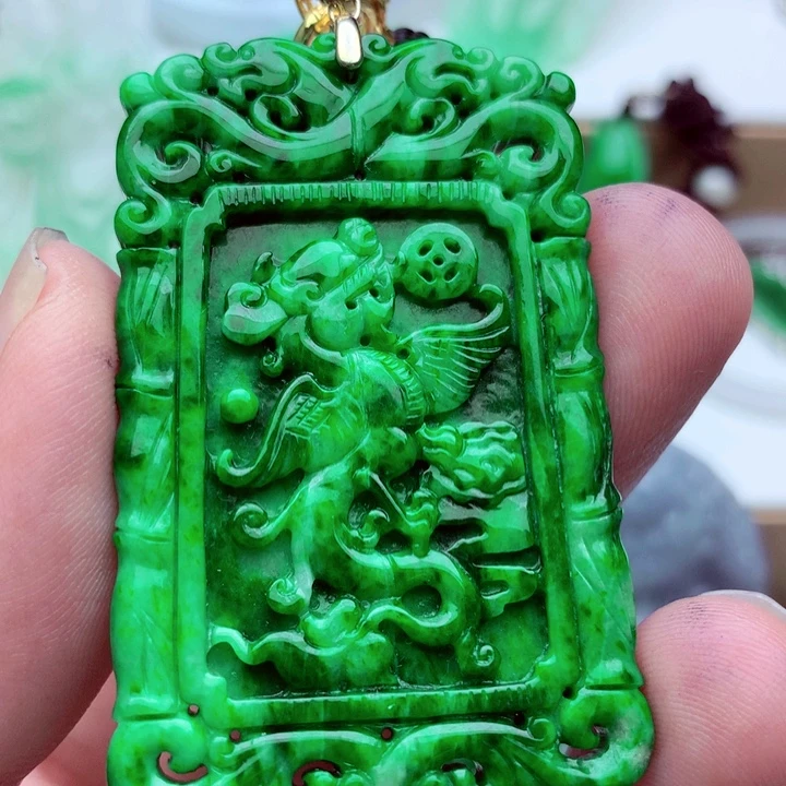 吊坠(不含链)未镶嵌翡翠