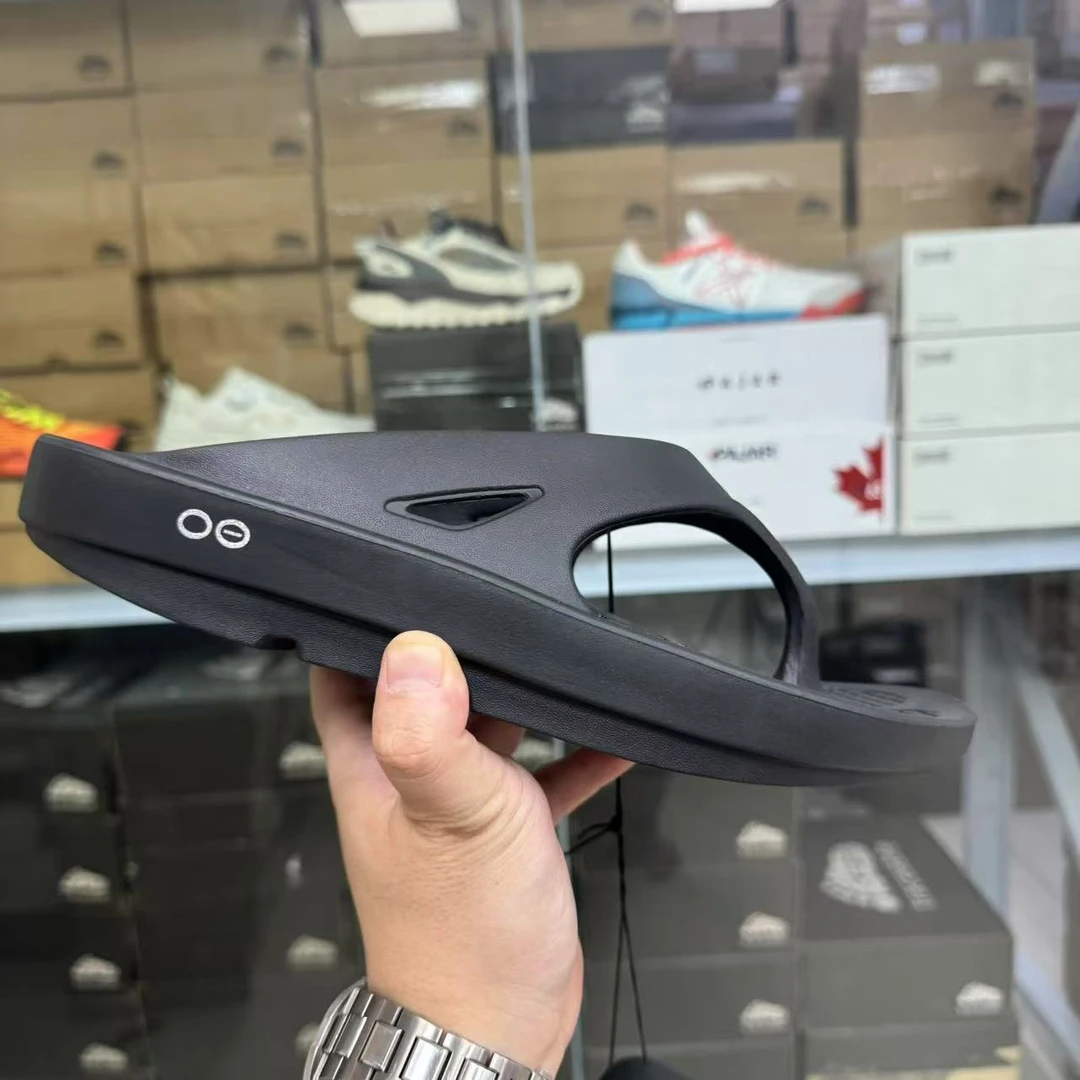 （石头鞋屋）韩国专业休闲拖鞋安全环保软底2002