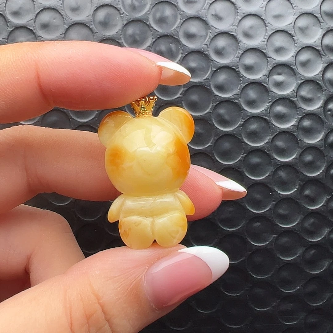 裸石琥珀未镶嵌小熊